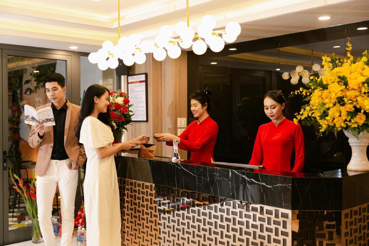 Emily Hotel & Apartment Da Nang Exterior foto