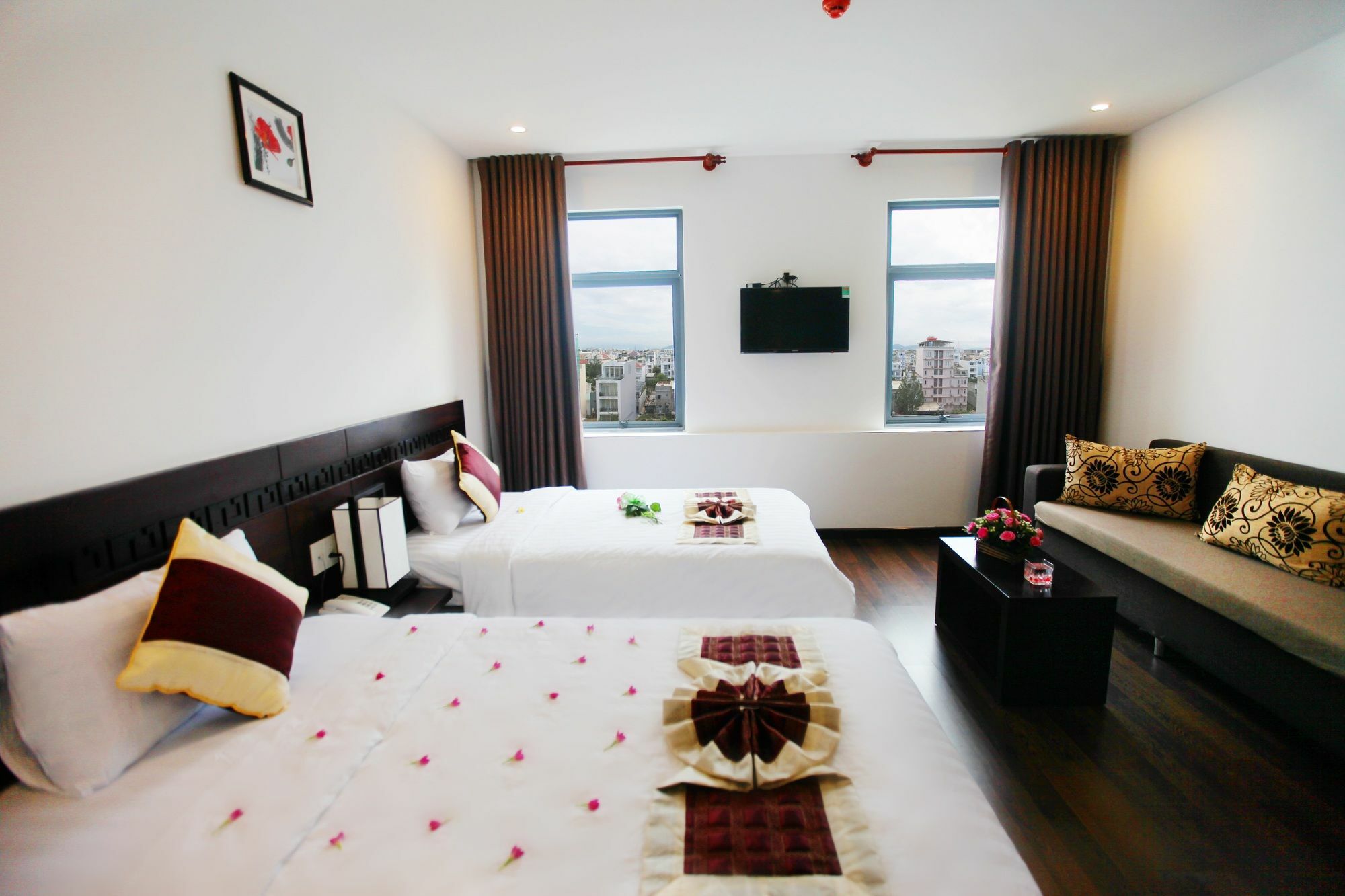 Emily Hotel & Apartment Da Nang Exterior foto