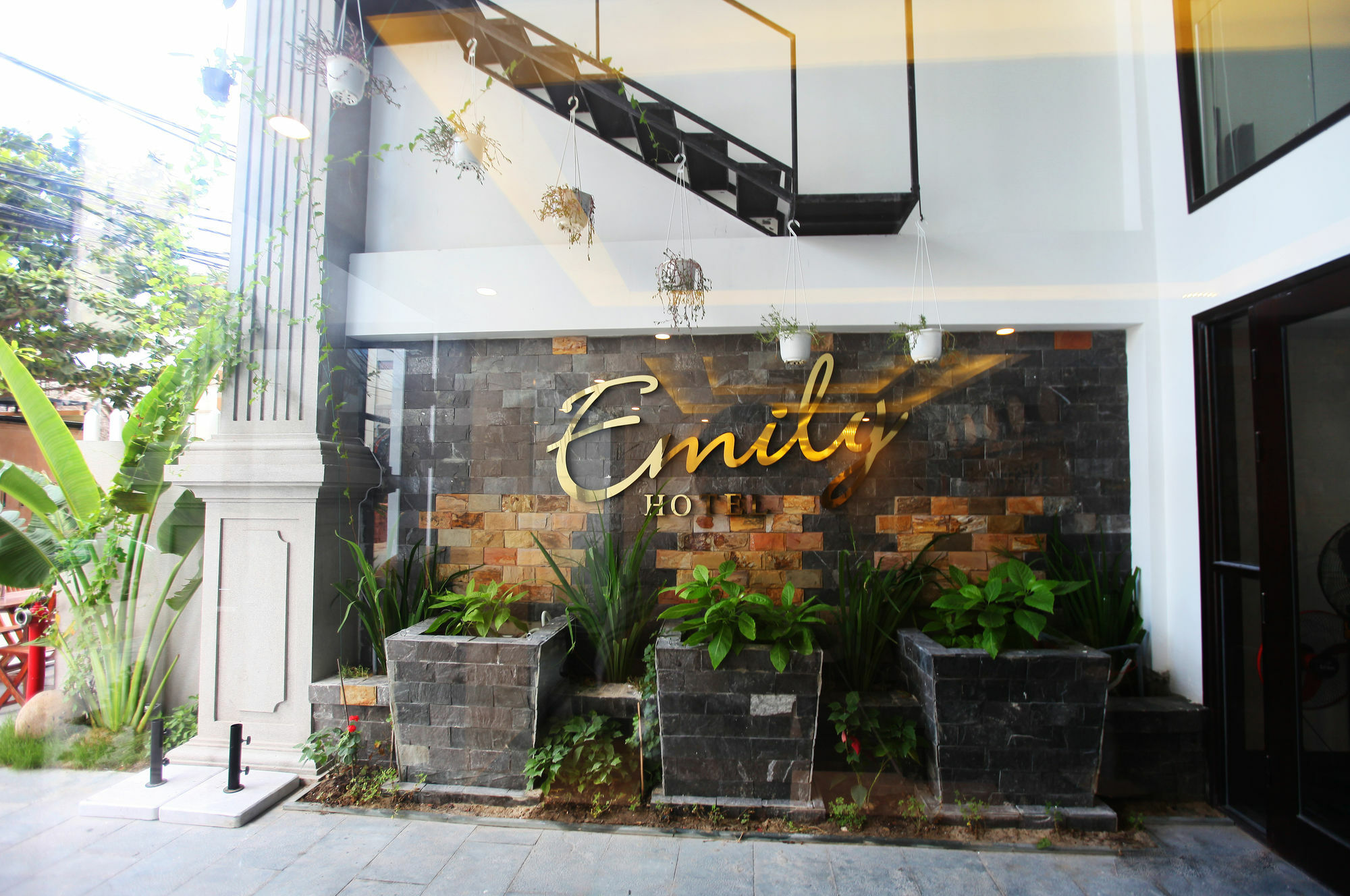 Emily Hotel & Apartment Da Nang Exterior foto