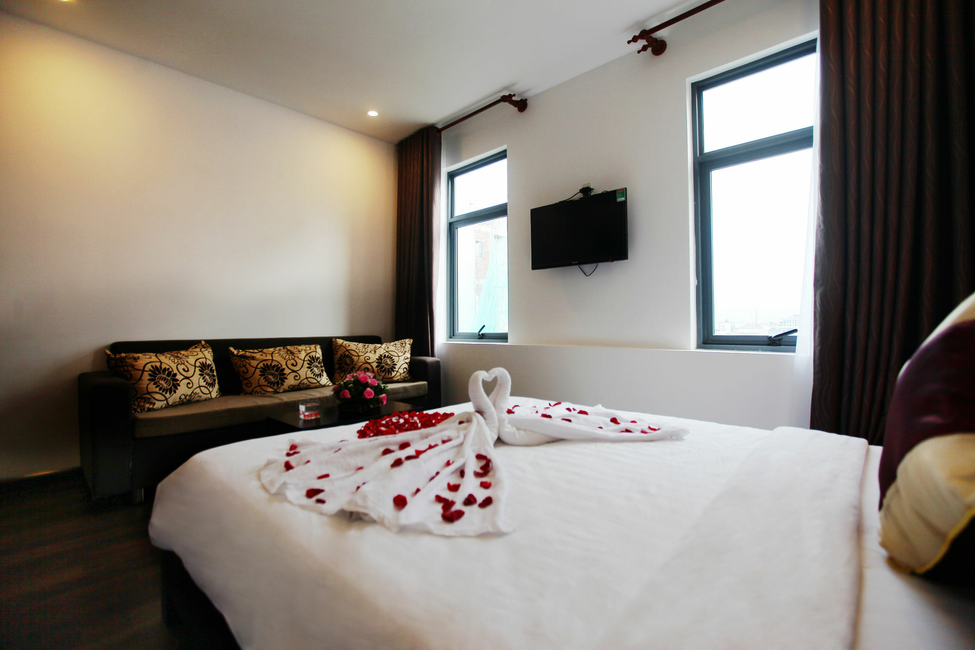 Emily Hotel & Apartment Da Nang Exterior foto